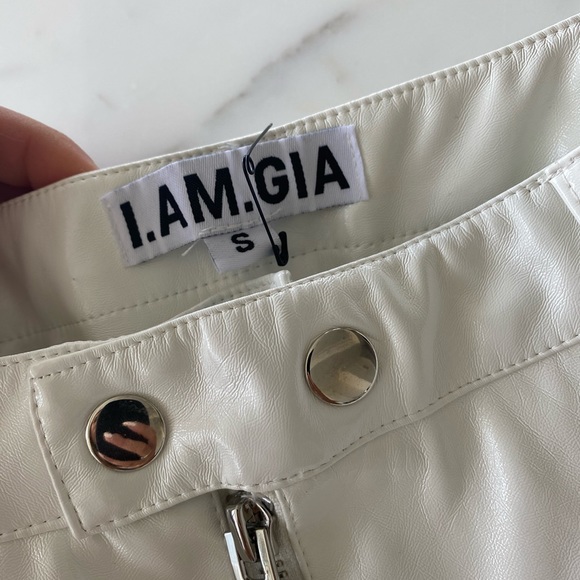 I AM GIA WHITE VINYL PANT - Picture 2 of 6